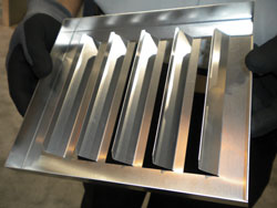 钣金加工企业如何通过引进自动化折弯成型设备降低生产成本,提高产品质量?-中山开云·官方端网页版登录入口-开云(中国)-开云·官方端网页版登录入口-开云(中国) 钣金加工企业如何通过引进自动化折弯成型设备降低生产成本,提高产品质量?-中山开云·官方端网页版登录入口-开云(中国)-开云·官方端网页版登录入口-开云(中国)